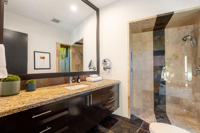 335 Patel Place, Palm Springs CA: https://media.crmls.org/mediaz/8f2d0897-d4c2-4b43-88bb-b9ae85c9ee7a.jpg