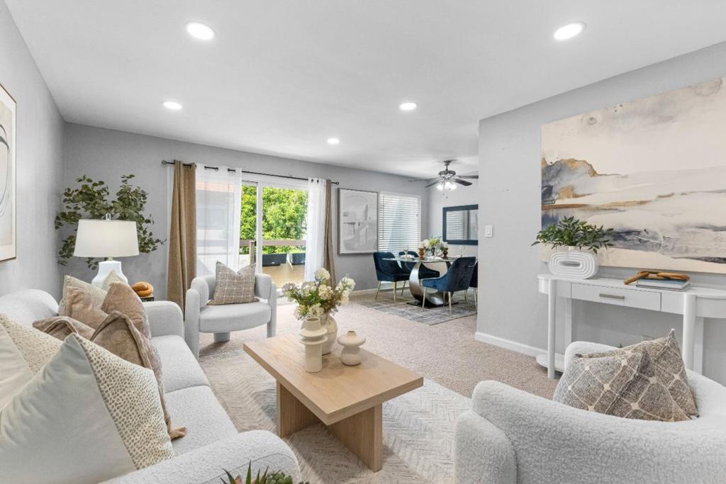 291 Tradewinds Drive #4