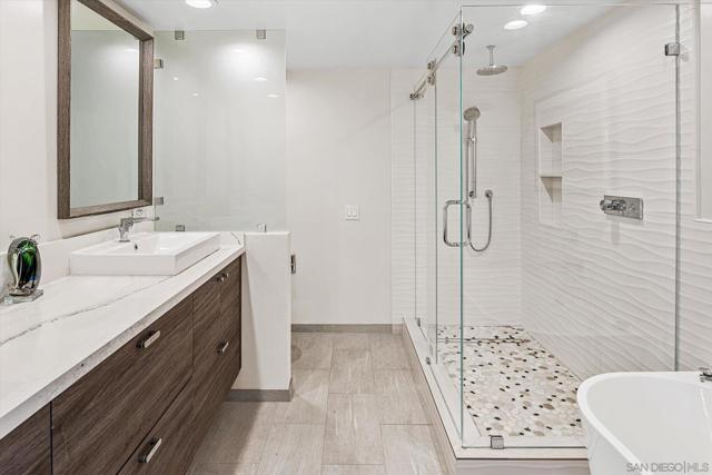 89 Tunapuna Ln, Coronado CA: https://media.crmls.org/mediaz/8f2e0562-603b-433f-be7b-6e91a786b09e.jpg
