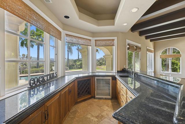 431 Flores de Oro, Rancho Santa Fe CA: https://media.crmls.org/mediaz/8f2e8547-820d-45fe-9084-82e685e8b212.jpg