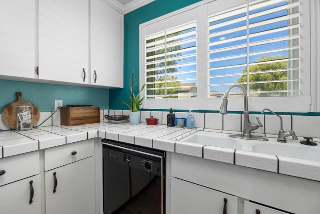 176 Crestview Court, Watsonville CA: https://media.crmls.org/mediaz/8f2ebfc6-ea37-4c32-a6dd-2a0ac49ea027.jpg