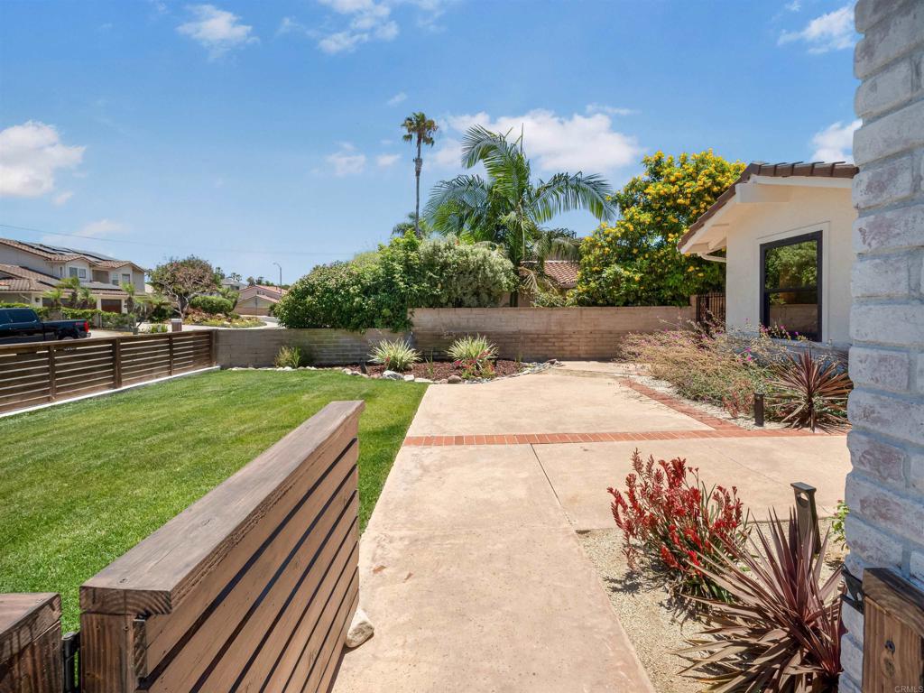 3985 Syme Drive - photo 7