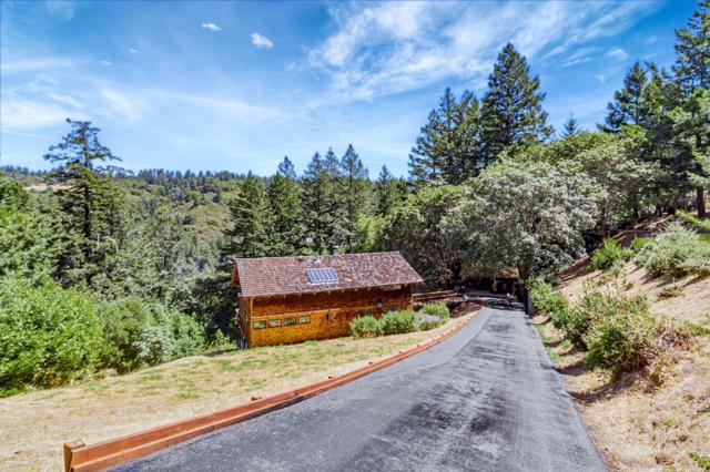 855 Oak Ridge Road, Los Gatos CA: https://media.crmls.org/mediaz/8f2f634d-0426-4fb2-86a4-288765da2baf.jpg