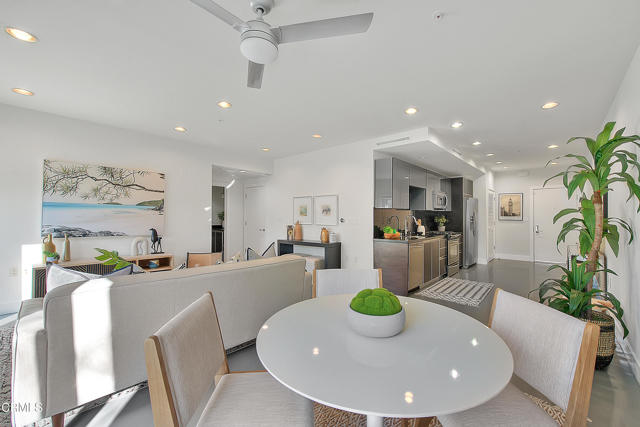 Detail Gallery Image 31 of 56 For 133 S Los Robles Ave #205,  Pasadena,  CA 91101 - 2 Beds | 2 Baths
