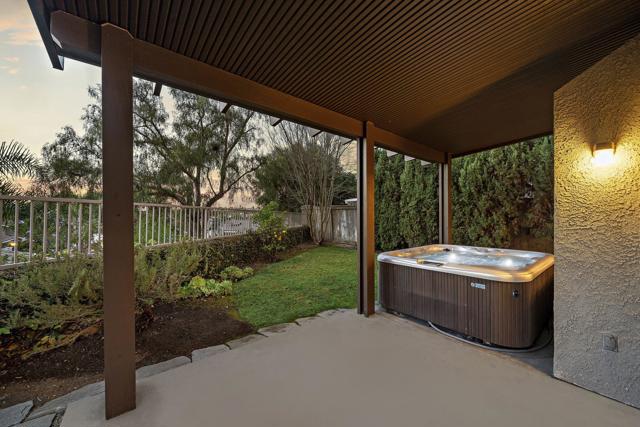 1 Saint Isabella, Laguna Niguel CA: https://media.crmls.org/mediaz/8f2fb347-b1c0-4286-9173-b269026a5c3a.jpg