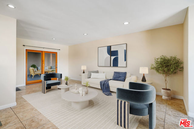 4188 Sunswept Drive photo 5