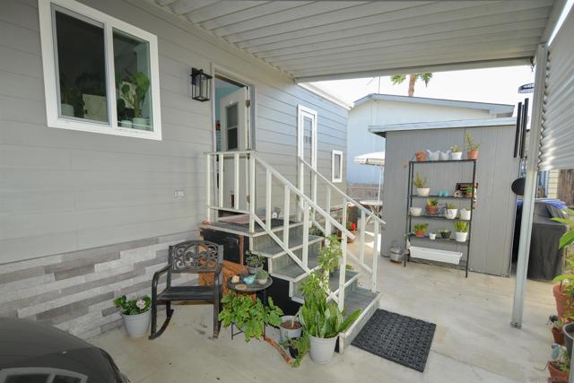 10767 Jamacha Blvd., Spring Valley CA: https://media.crmls.org/mediaz/8f2ff04e-3755-461a-a261-da536e3a43b4.jpg