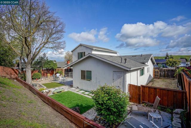 Image 27 of 33 For 2279 Saint George Dr