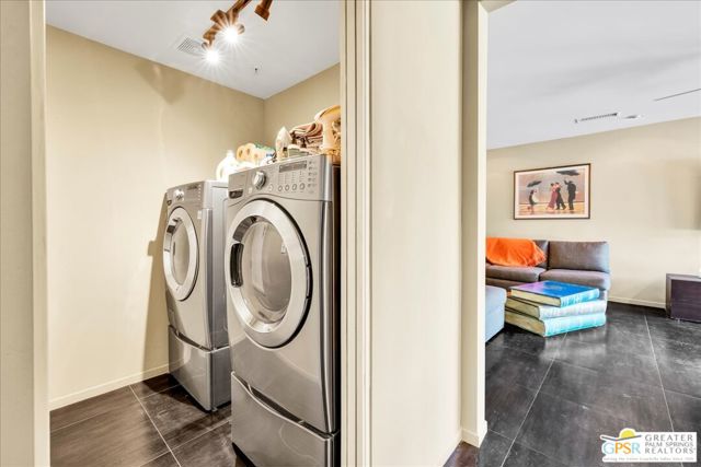 1554 E San Lucas Road, Palm Springs CA: https://media.crmls.org/mediaz/8f307270-1259-4bd4-af29-1eba827887b0.jpg