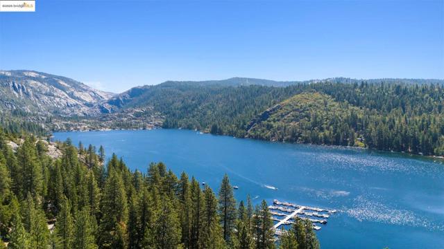 29380 Lassen Drive, Cold Springs CA: https://media.crmls.org/mediaz/8f334a1d-391d-4695-81ae-4049e0955a22.jpg