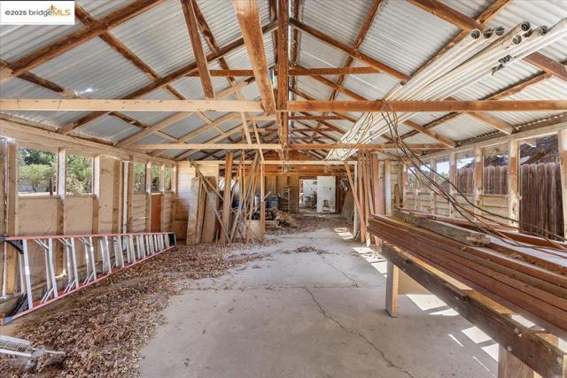 5665 Victoria LN, Livermore CA: https://media.crmls.org/mediaz/8f336d19-ca8c-4c96-9be0-f21b8b4c8a92.jpg