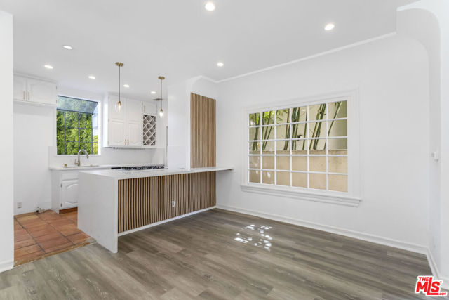 8818 Rangely Avenue, West Hollywood CA: https://media.crmls.org/mediaz/8f337690-c9fd-4ad2-8d32-5c8ce210eb6e.jpg