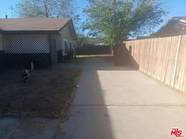 11560 Sage Street, Adelanto, California 92301, ,Multi-Family,For Sale,Sage,24399019