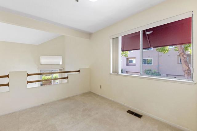 210 Commons Lane, Foster City CA: https://media.crmls.org/mediaz/8f343f77-0807-4bf7-a68f-6e587a8cca5e.jpg