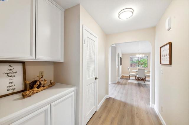 4182 Garatti Court, Pleasanton CA: https://media.crmls.org/mediaz/8f351265-f912-4608-a144-d035cd103c9b.jpg