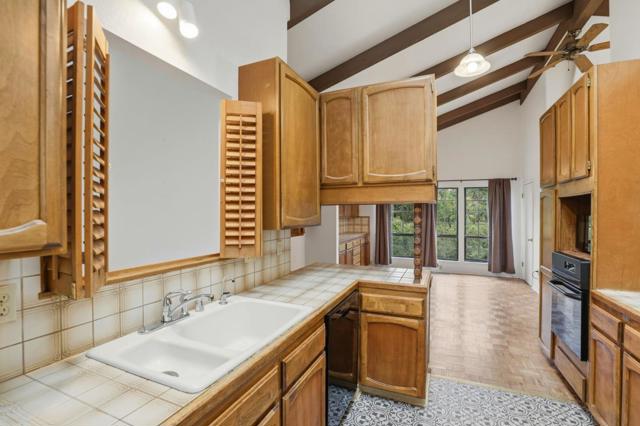 23725 Determine Lane, Monterey CA: https://media.crmls.org/mediaz/8f35fc4a-118c-45ce-9f4b-2bb16c21f349.jpg