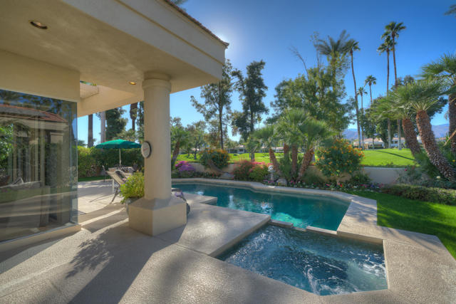 75273 Spyglass Drive, Indian Wells CA: https://media.crmls.org/mediaz/8f36233c-4410-4416-958c-d1f27495e36a.jpg