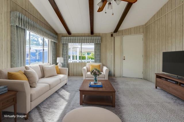 18218 Paradise Mountain Rd, Valley Center CA: https://media.crmls.org/mediaz/8f364d7c-cadd-4fde-b961-99cb870d29ee.jpg