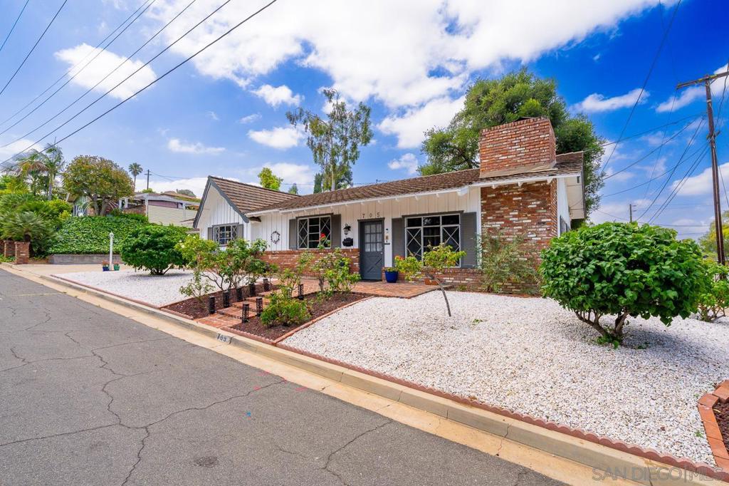 705 Beacon Pl - photo 5