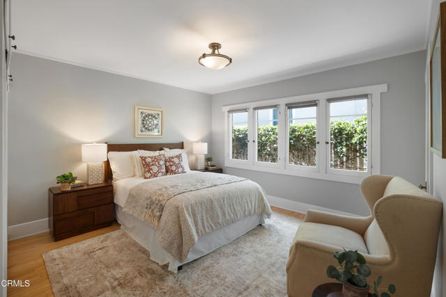 1036 N Chester Avenue, Pasadena CA: https://media.crmls.org/mediaz/8f3b330b-9414-4f53-92e6-4b7419176272.jpg