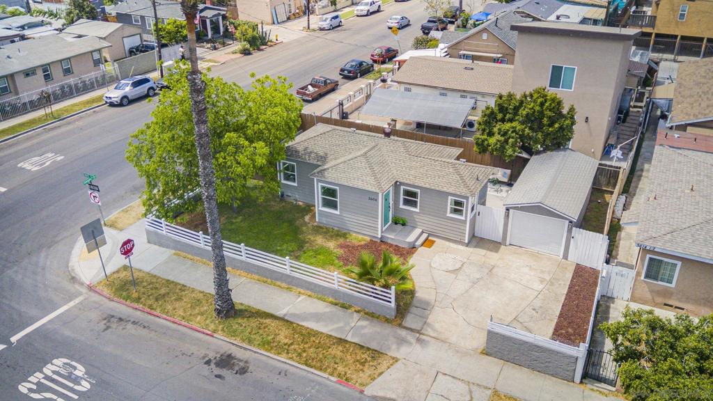 3604 43rd St - photo 2