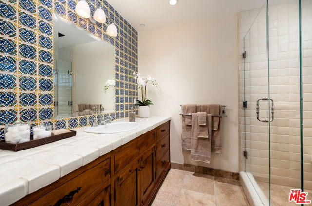 Image 13 of 29 For 930 San Antonio Creek Road