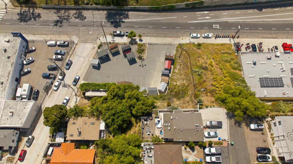 3585 India Street - photo 2