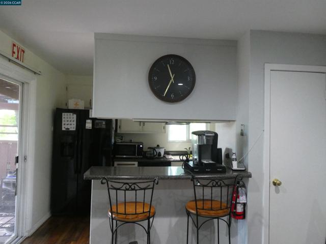 Image 9 of 43 For 2908 Sargent Ave