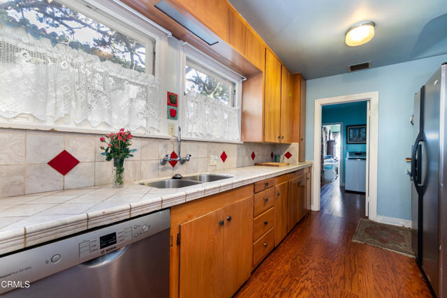 Detail Gallery Image 16 of 35 For 2270 E Orange Grove Bld, Pasadena,  CA 91104 - 3 Beds | 1 Baths