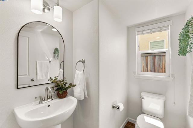 6505 Brando Loop, Fair Oaks CA: https://media.crmls.org/mediaz/8f3c939d-cb5b-4c1f-94bb-a4acbc5c7296.jpg