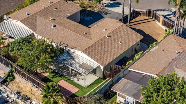 3511 Badillo Rd, San Marcos CA: https://media.crmls.org/mediaz/8f3d8b05-2436-4171-a608-fda6f6864356.jpg