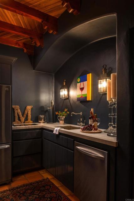 17484 El Vuelo, Rancho Santa Fe CA: https://media.crmls.org/mediaz/8f3e6186-b85e-4662-a42f-ca0443b19332.jpg