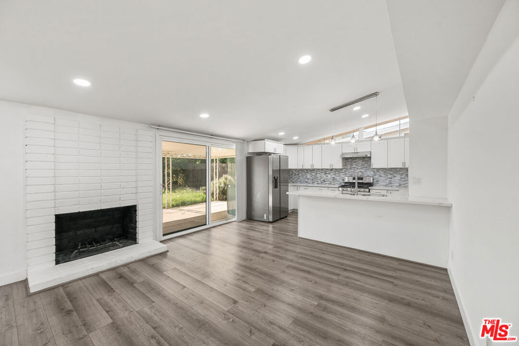 8F3Eae34 173D 4518 9C57 31B0Eab60F87 8153 Tunney Avenue, Reseda, Ca 91335 &Lt;Span Style='BackgroundColor:transparent;Padding:0Px;'&Gt; &Lt;Small&Gt; &Lt;I&Gt; &Lt;/I&Gt; &Lt;/Small&Gt;&Lt;/Span&Gt;