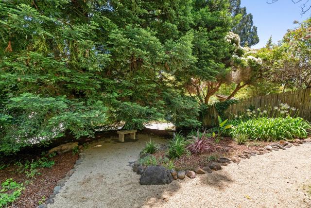 3135 Mar Vista Drive, Aptos CA: https://media.crmls.org/mediaz/8f3ed0da-d3c1-43a3-860b-f3e070cd01a7.jpg