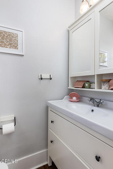 Detail Gallery Image 24 of 44 For 3600 Buena Vista Ave, Glendale,  CA 91208 - 3 Beds | 2/1 Baths