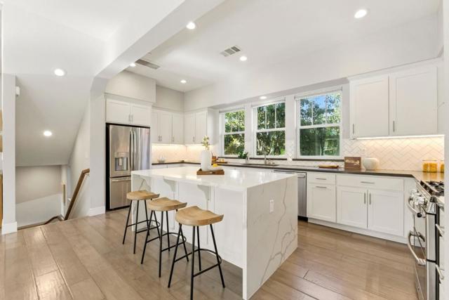 649 Sierra Vista Avenue, Mountain View CA: https://media.crmls.org/mediaz/8f3f2a15-9751-4750-8a81-b0c0f9d1dbb4.jpg