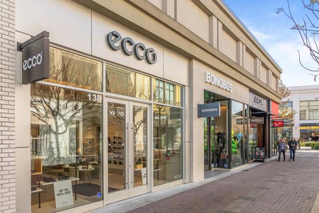 2660 Ross Place, Walnut Creek CA: https://media.crmls.org/mediaz/8f4030e7-5c65-4899-9fbc-09836ab53157.jpg