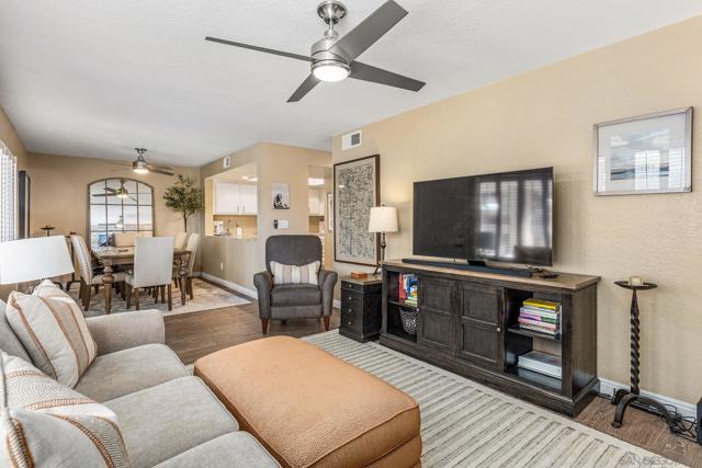 867 Ginger Avenue, Carlsbad CA: https://media.crmls.org/mediaz/8f4066c4-adcf-47d5-a4c7-99e6e5b7baa0.jpg