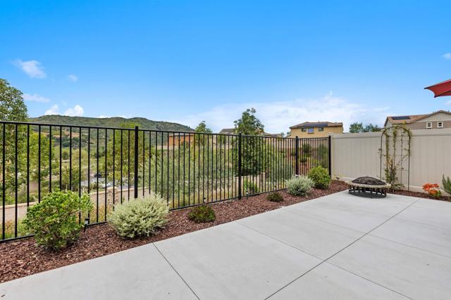 Detail Gallery Image 18 of 43 For 35254 Blossom Pl, Fallbrook,  CA 92028 - 4 Beds | 2/1 Baths
