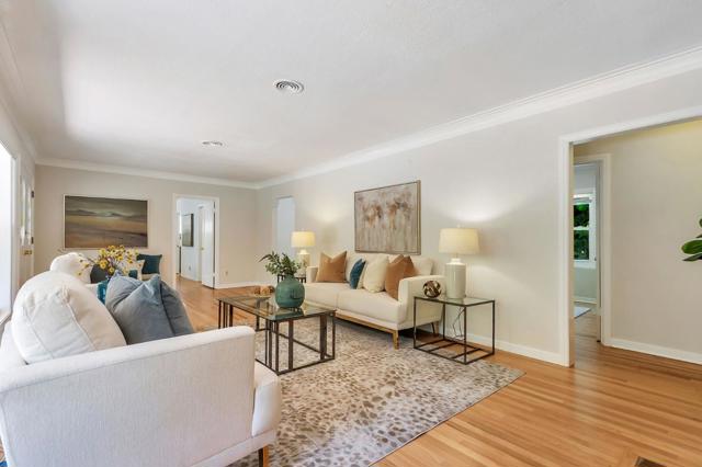 20335 Saratoga Los Gatos Road, Saratoga CA: https://media.crmls.org/mediaz/8f407e57-90df-4834-92af-c5203e381b7d.jpg