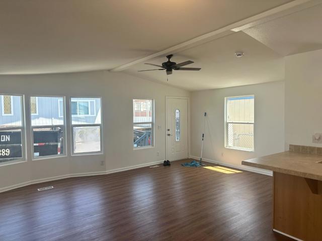 304 Carmel Ave, Marina CA: https://media.crmls.org/mediaz/8f408814-c34a-4f0f-8848-0d47bda8935a.jpg