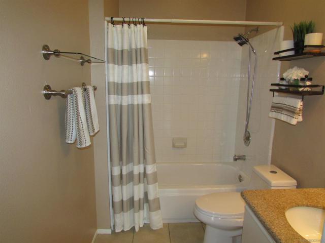 10914 Sabre Hill Dr, San Diego CA: https://media.crmls.org/mediaz/8f41549b-687e-48dc-80b5-8e42b968d8ba.jpg