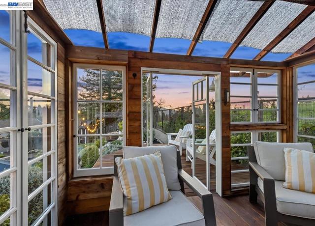 Image 56 of 60 For 976 Richard Ln