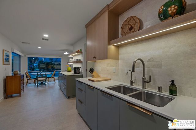 2367 S Yosemite Drive, Palm Springs CA: https://media.crmls.org/mediaz/8f423e2d-741a-4eeb-a267-502307dd89eb.jpg