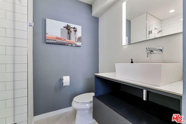 716 Maltman Avenue, Los Angeles CA: https://media.crmls.org/mediaz/8f42af23-7796-4217-9680-bfcf55617eba.jpg
