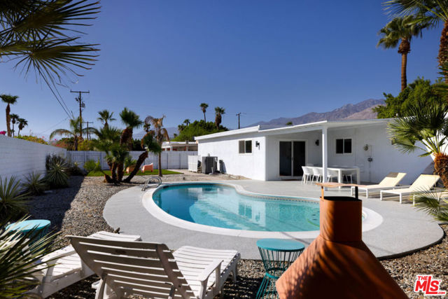 2256 N Victoria Road, Palm Springs, CA 92262