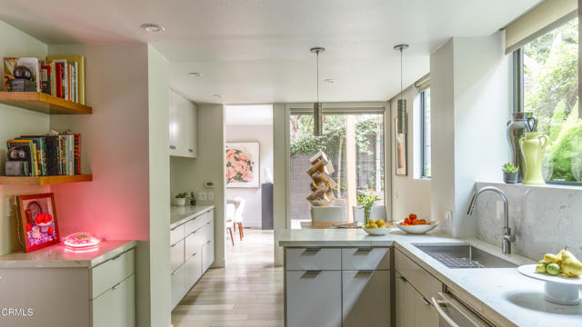 2266 Panorama Terrace, Los Angeles CA: https://media.crmls.org/mediaz/8f43aaf1-c7ea-4562-8759-0c7f0a999f5b.jpg