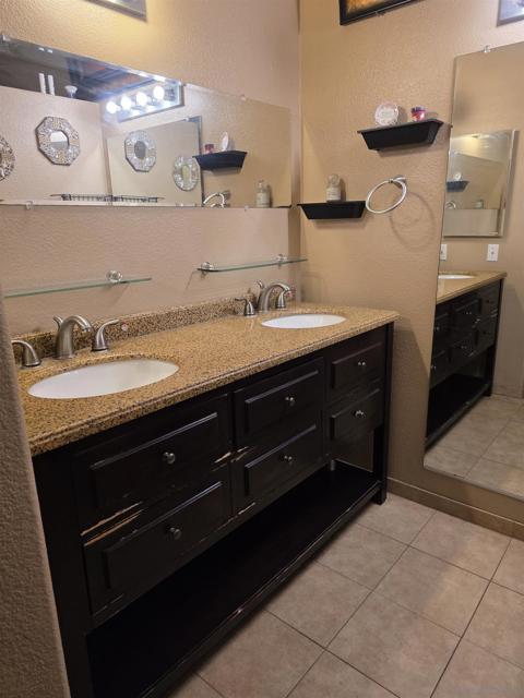 8644 New Salem St, San Diego CA: https://media.crmls.org/mediaz/8f445941-337b-4dad-8a5d-3f7e4d3ed2fb.jpg