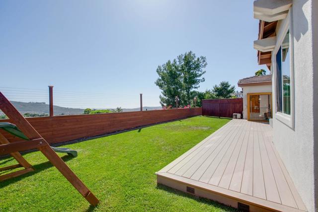 1438 Dolphin Court, San Marcos CA: https://media.crmls.org/mediaz/8f445fde-cd74-47f0-bb99-d07c08d80f32.jpg