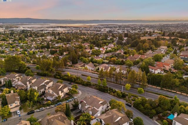 44930 Lynx Dr, Fremont CA: https://media.crmls.org/mediaz/8f4488a0-e882-4d05-83d5-aab8942ef1b5.jpg